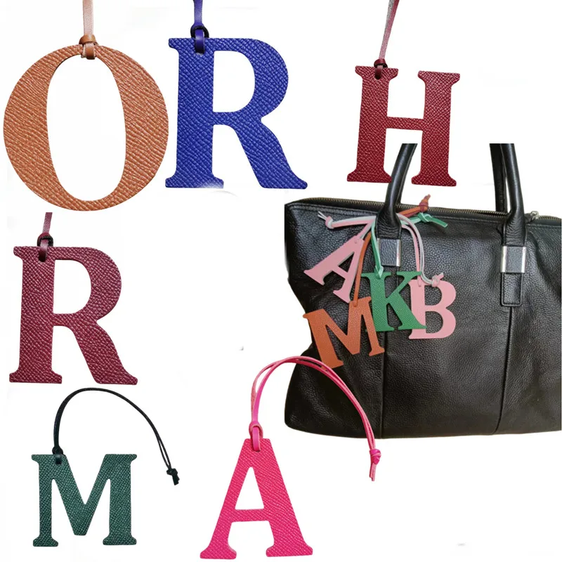 Monogram Keychain Leather - Chaveiro de couro natural genuíno para