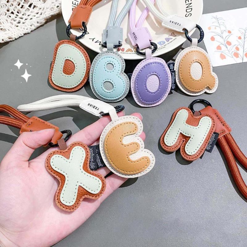 Chaveiro de Couro PU com 26 Le - Monogram Keychain Leather avaliação e preço